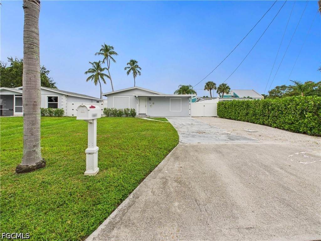 567 13th Street - Photo 1