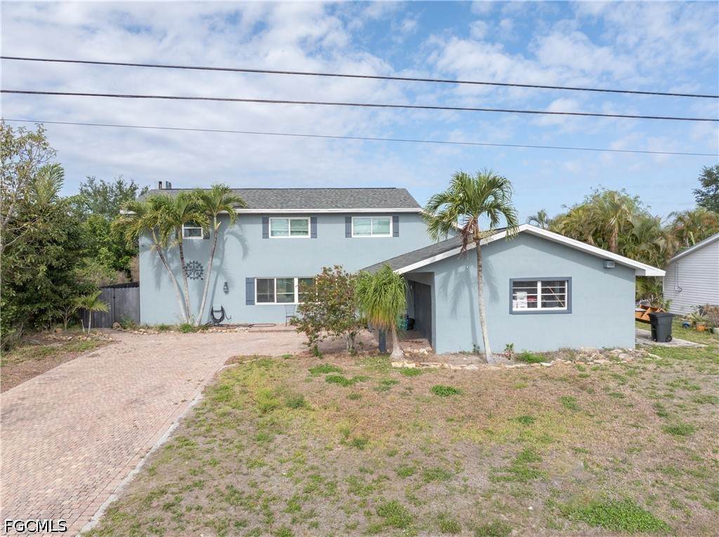 906 2nd Avenue - Photo 1
