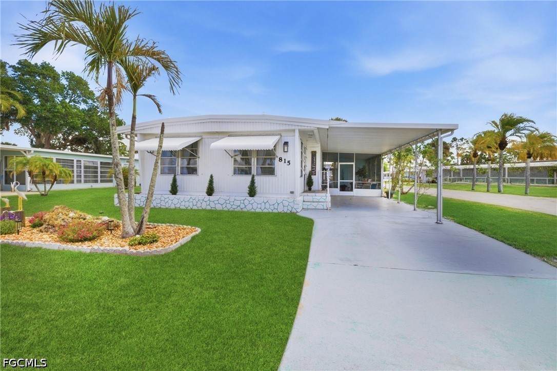 815 Holly Berry Court - Photo 1