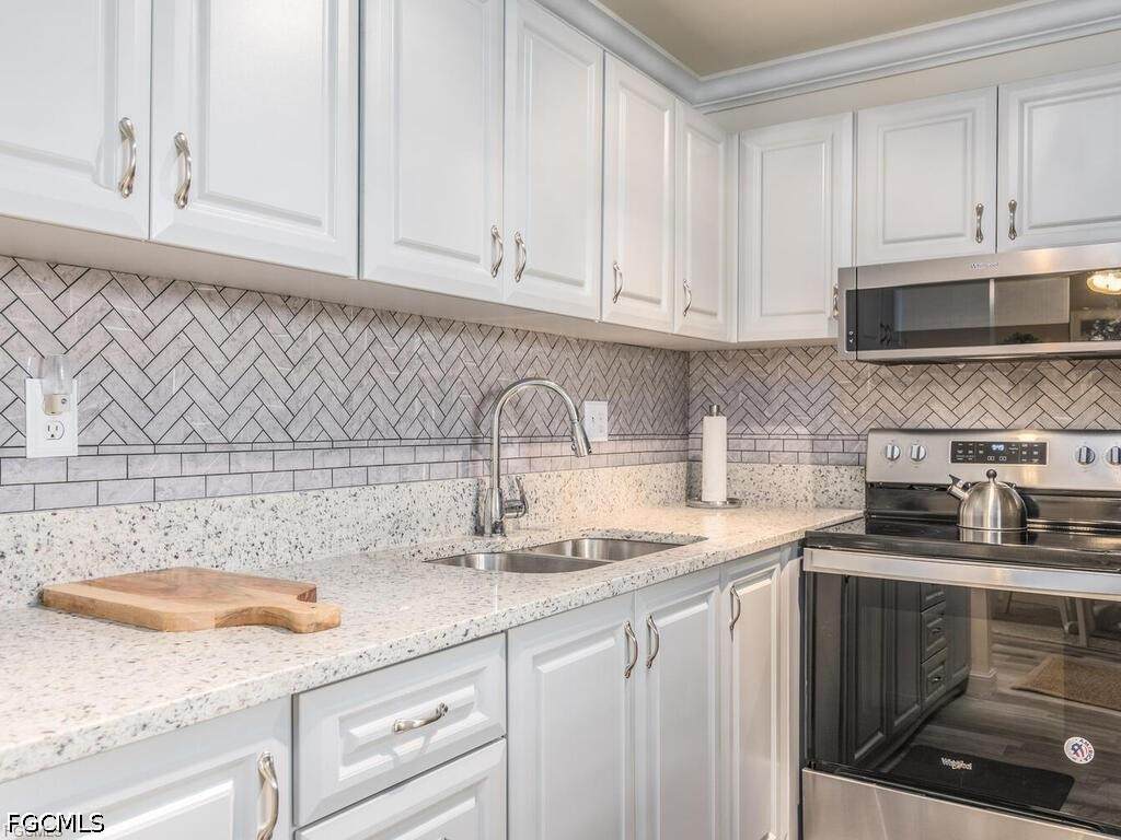 1010 Tropic Terrace - Photo 1