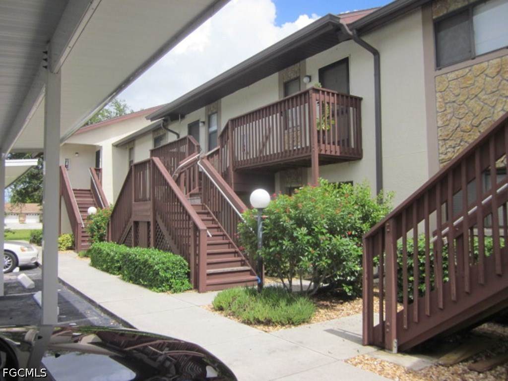 719 47th Terrace - Photo 1