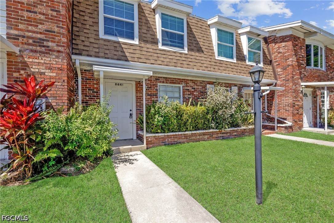 864 Courtington Lane - Photo 1