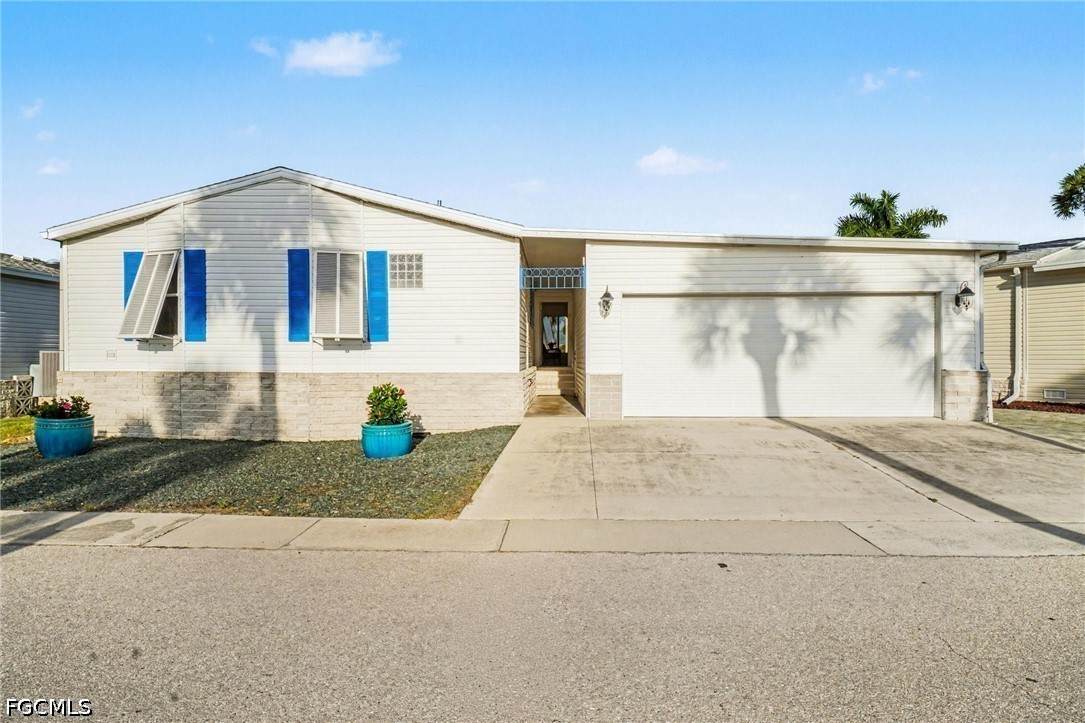 17630 Stevens Boulevard - Photo 1