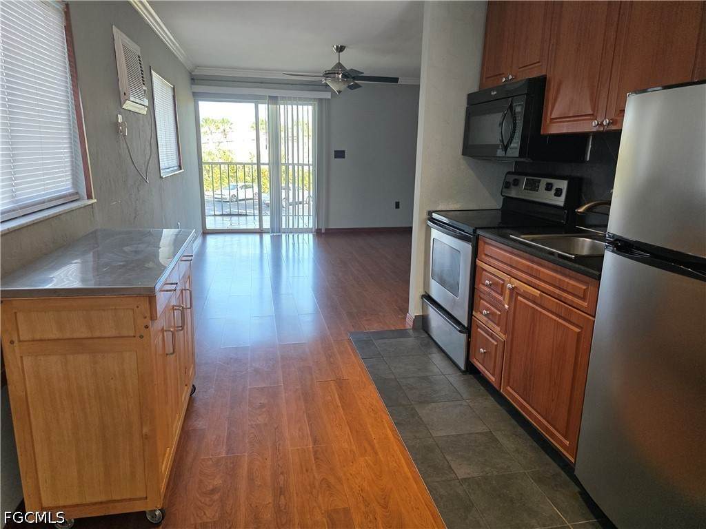 8162 Country Road - Photo 1