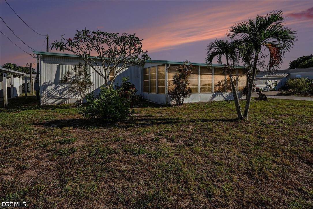 4811 Flamingo Drive - Photo 1