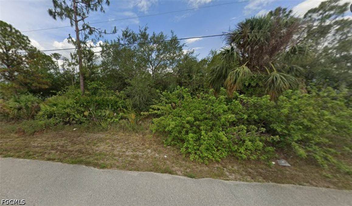 2410 Carlton Avenue - Photo 1