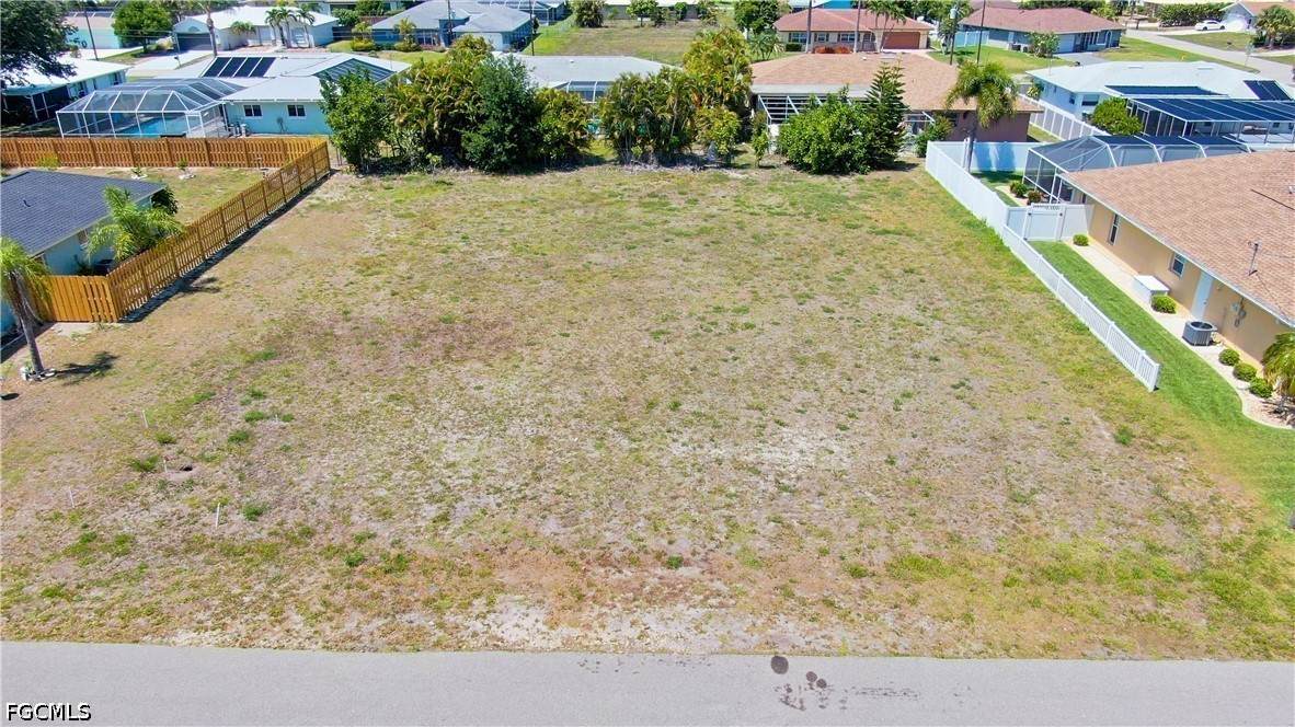801 33rd Street - Photo 1