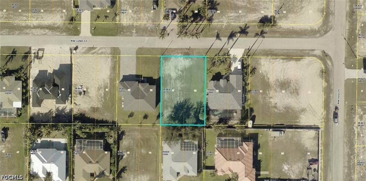 4130 32nd Street - Photo 1