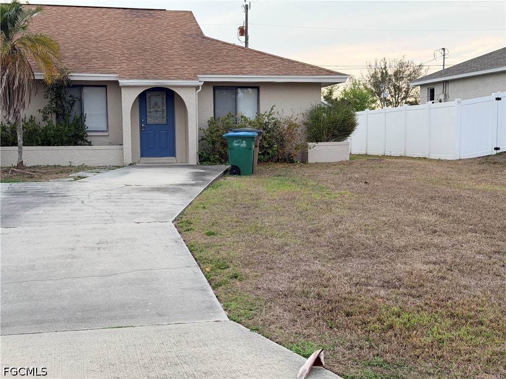 1714 15th Place - Photo 1