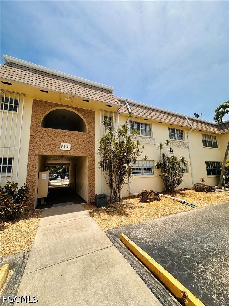 4931 Vincennes Court - Photo 1