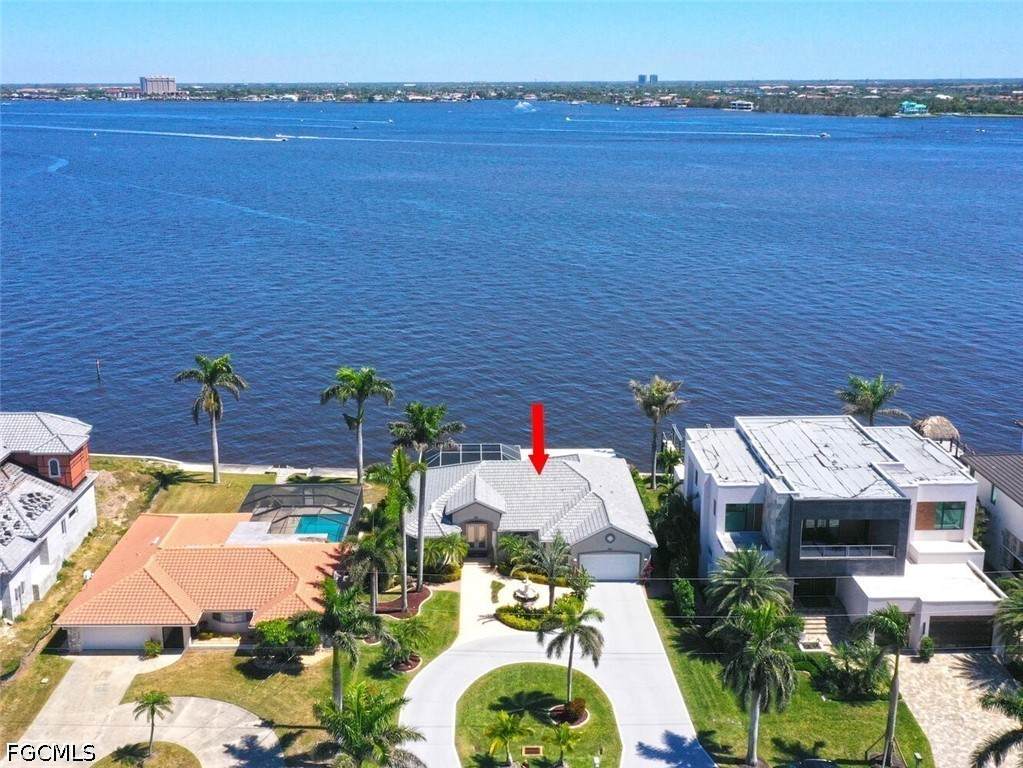 5727 Riverside Drive - Photo 1