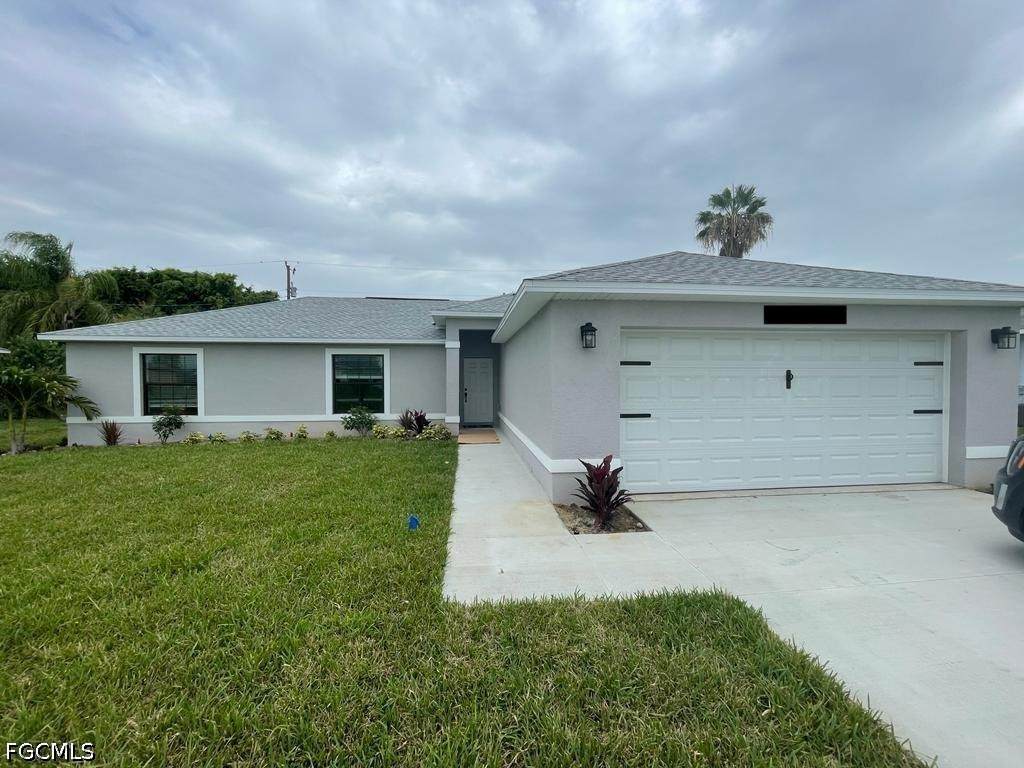 1447 1st Street - Photo 1
