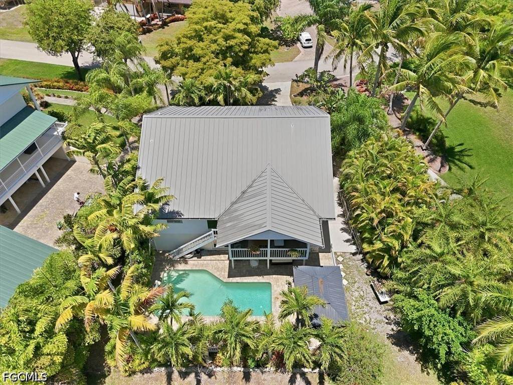 7215 Hendry Creek Drive - Photo 1