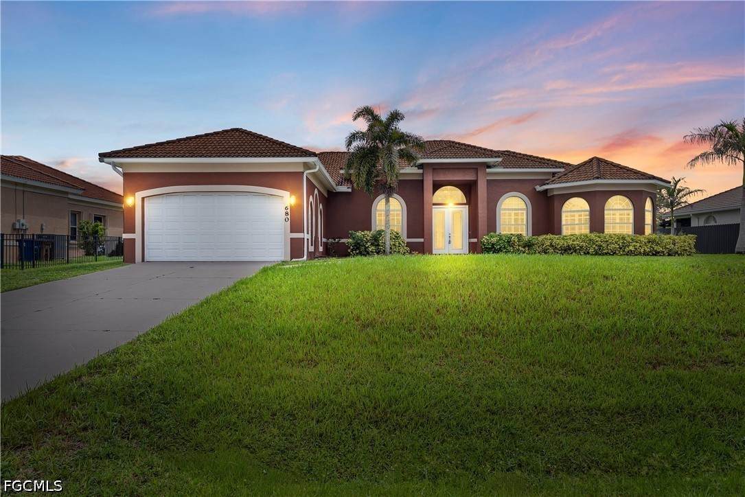 680 Mirror Lakes Court - Photo 1