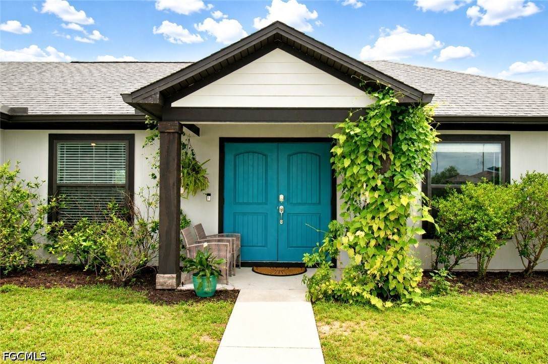 5013 Dania Circle - Photo 1