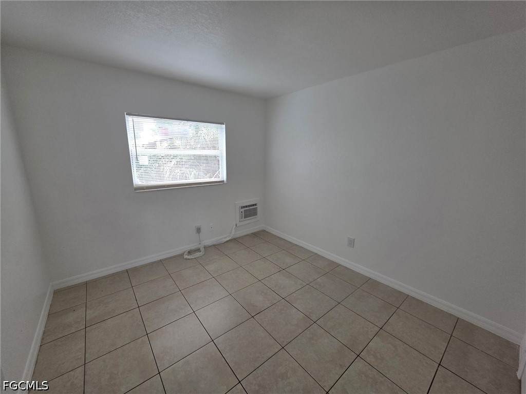 2452 Stella Street - Photo 1