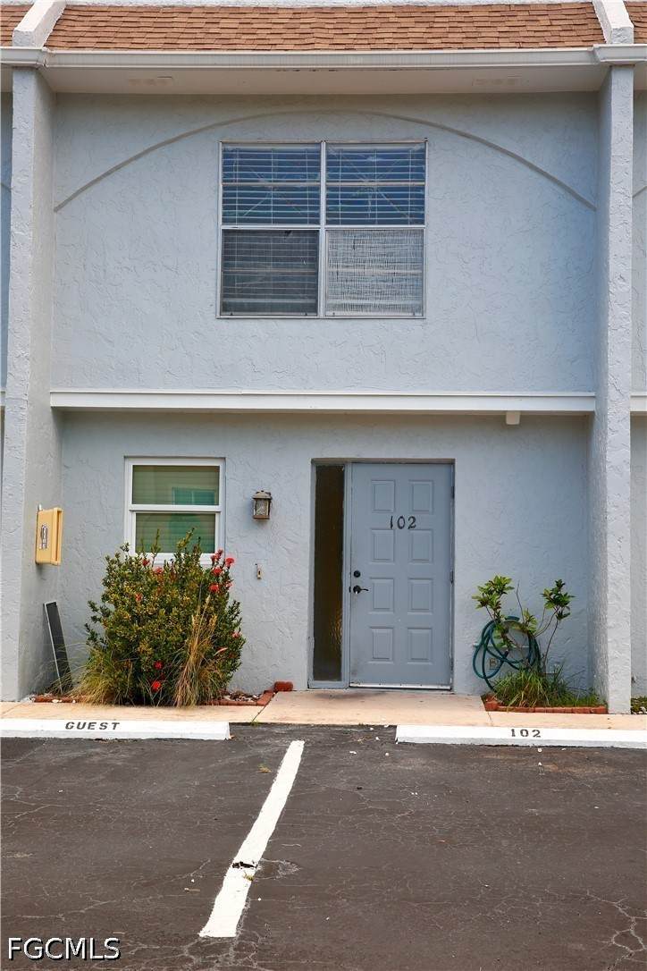 1123 48th Terrace - Photo 1