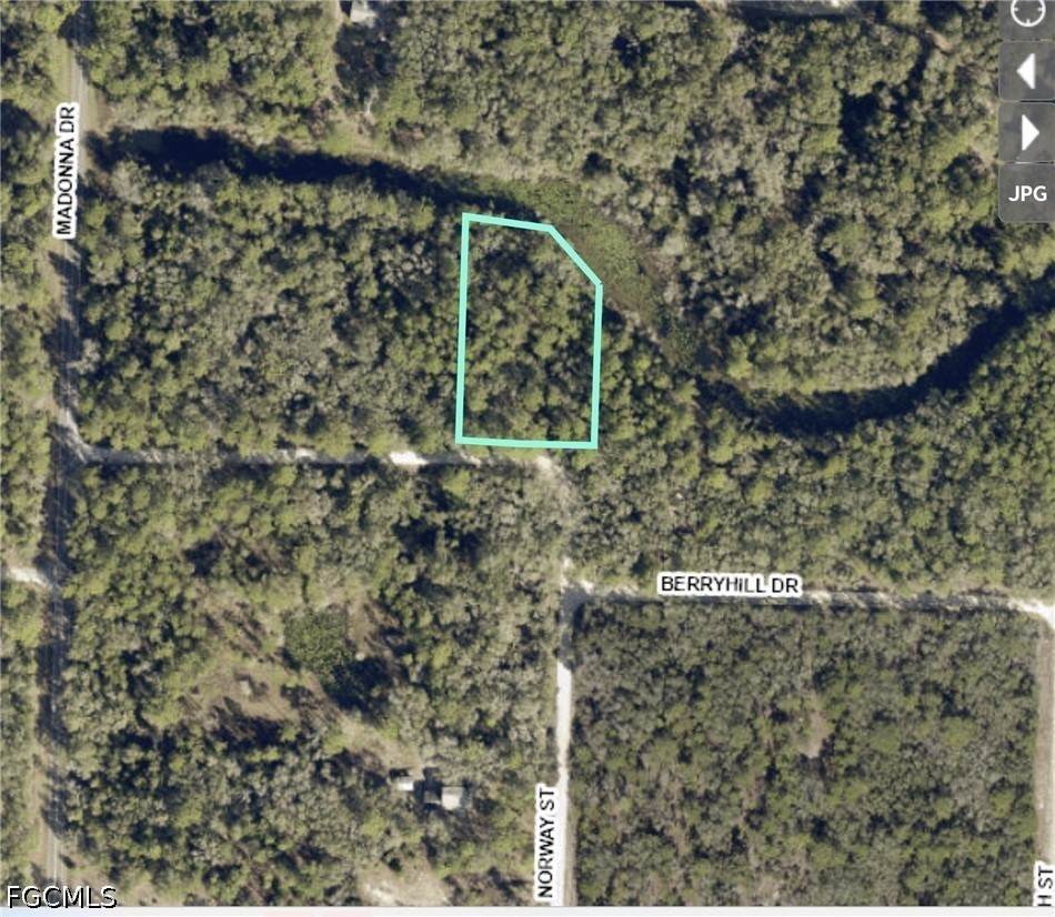 7176 Norway Street - Photo 1