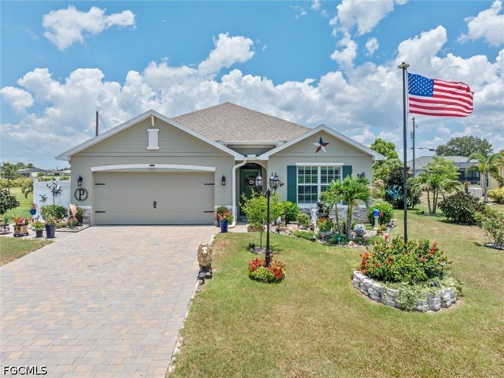 25266 Estrada Circle - Photo 1