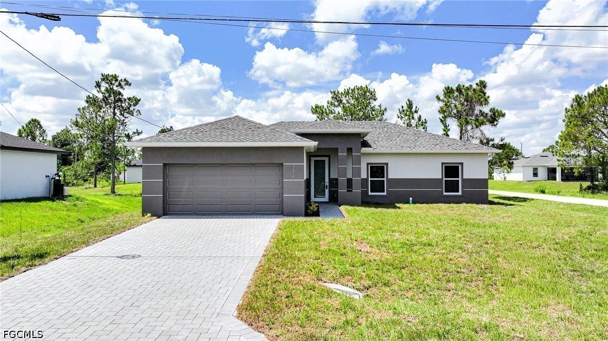 2819 32nd Street - Photo 1