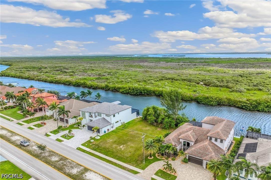 3508 Surfside Boulevard - Photo 1