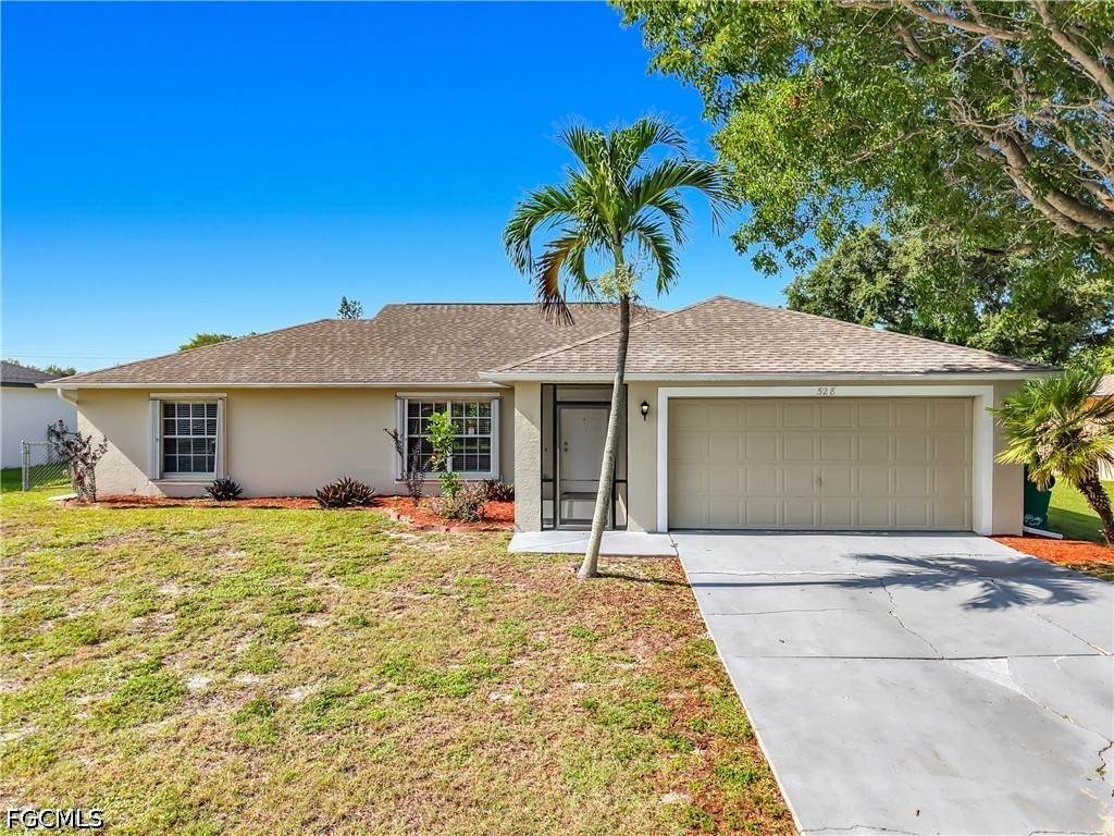 528 27th Street - Photo 1