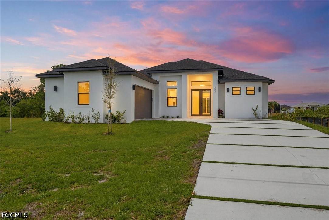 227 15th Street - Photo 1