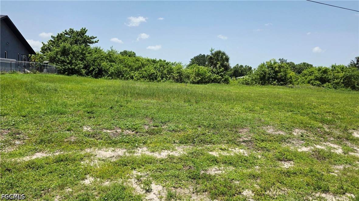 1218 9th Avenue - Photo 1