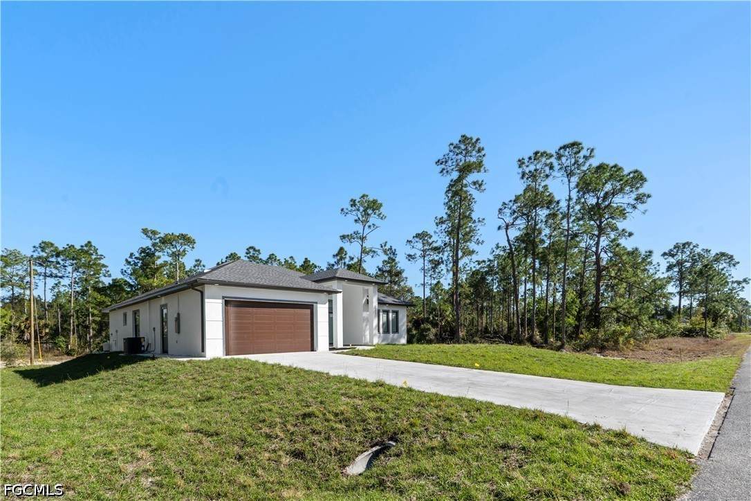 1112 Calvin Avenue - Photo 1