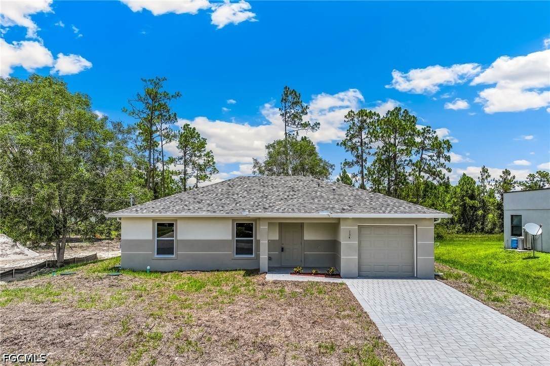 134 Greenbriar Boulevard - Photo 1