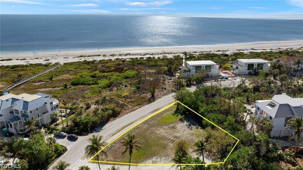 466 Gulf Drive - Photo 1