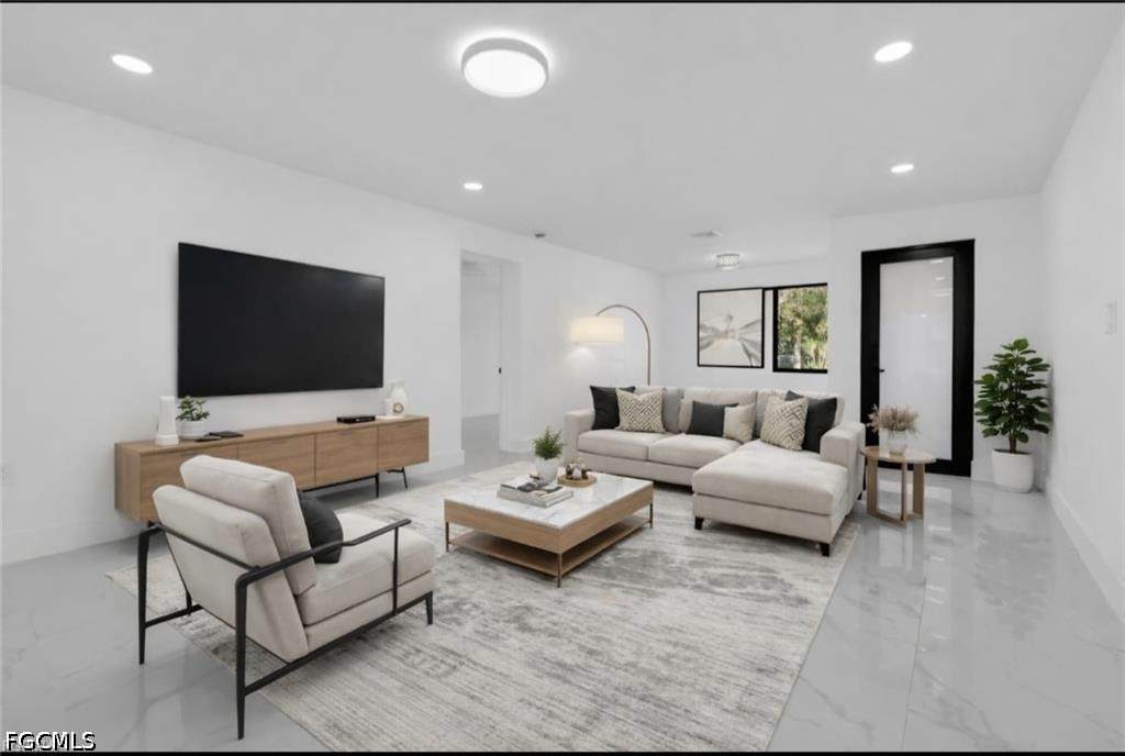 356 New York Drive - Photo 1