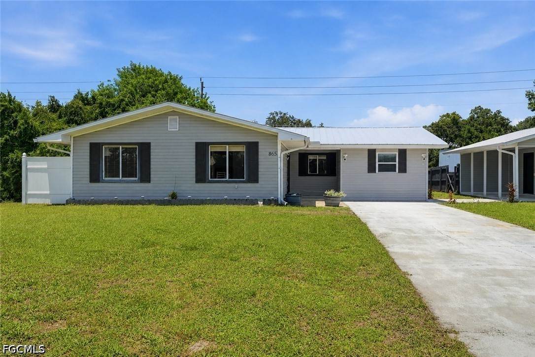 865 Quail Run - Photo 1