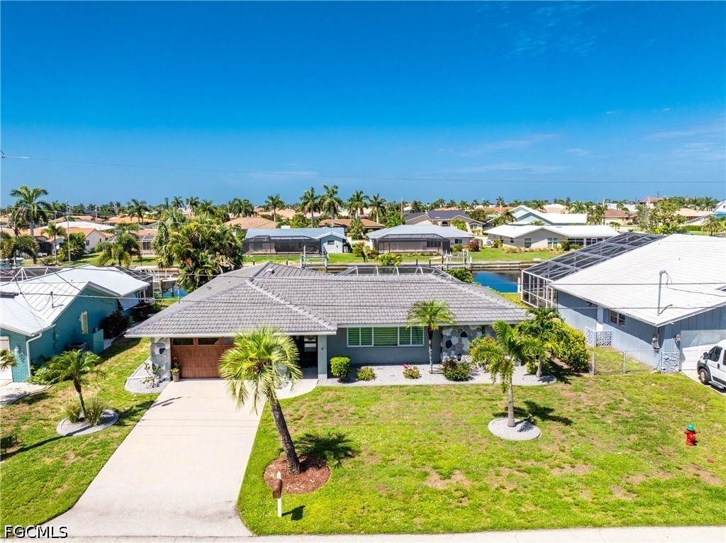 321 Capri Isles Court - Photo 1
