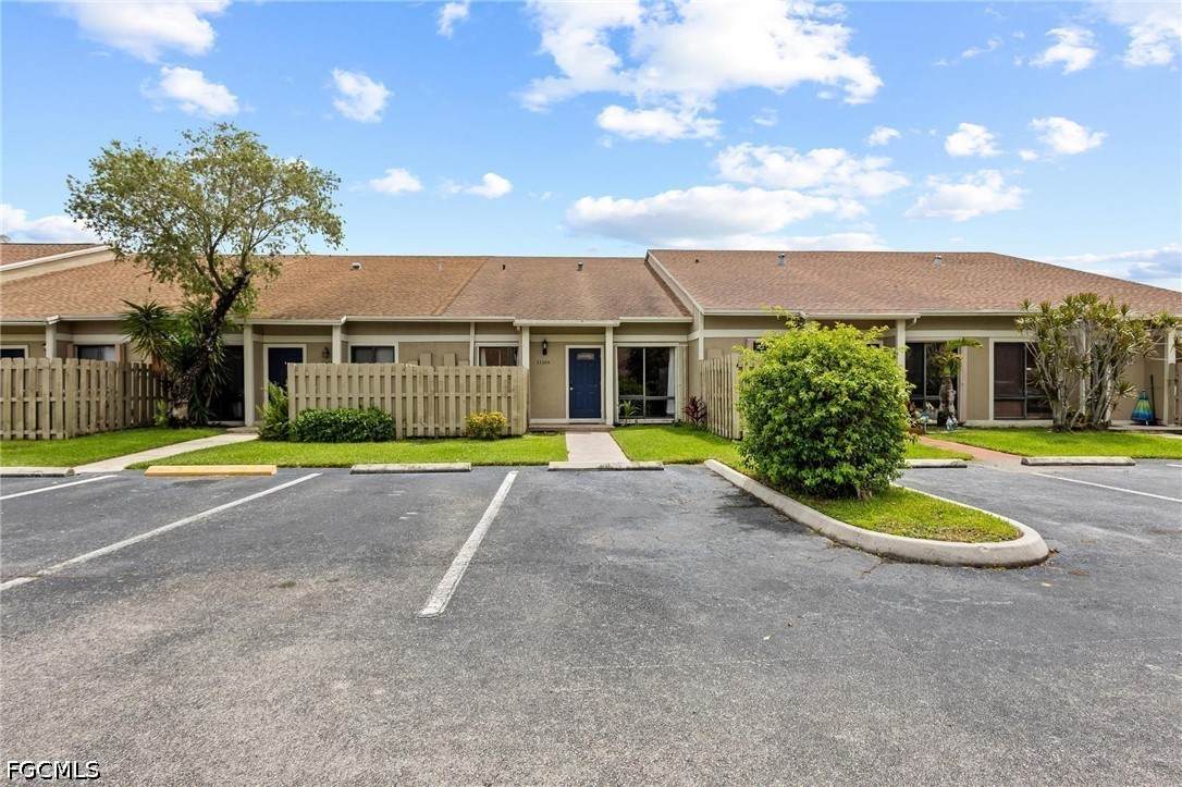 11166 37th Street - Photo 1