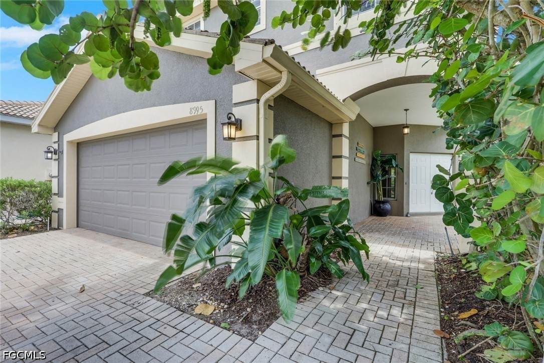 8995 Spring Mountain Way - Photo 1