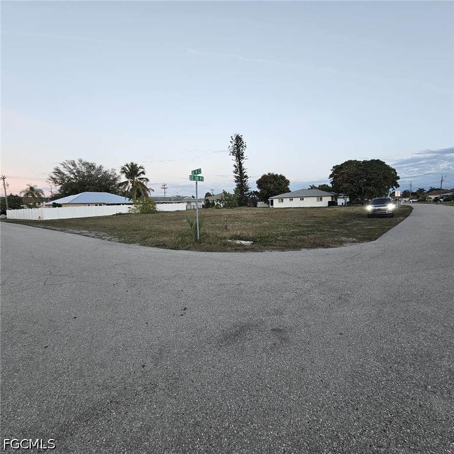 3807 10th Place - Photo 1