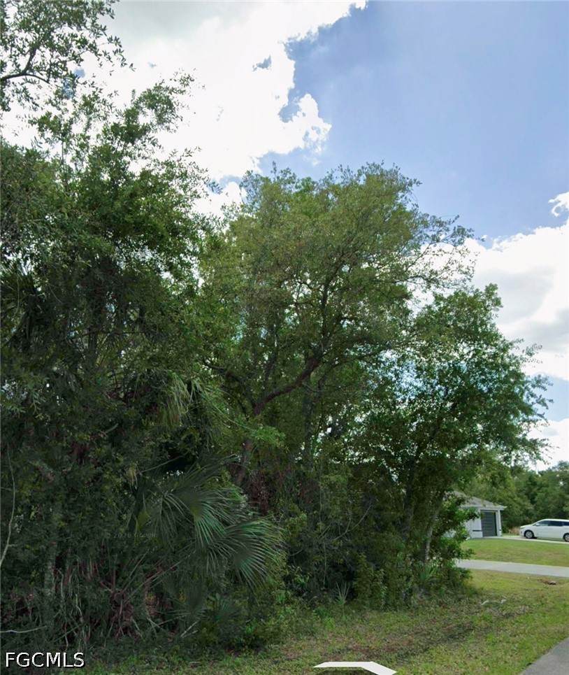 22047 Landis Avenue - Photo 1