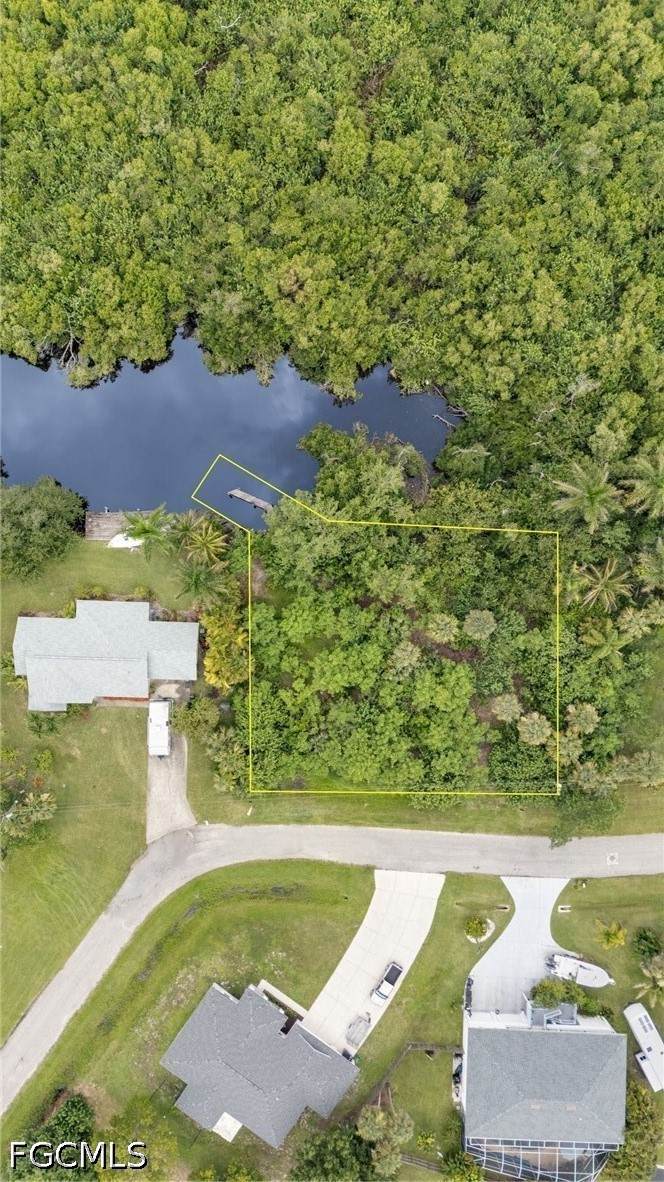 315 Shore Drive - Photo 1