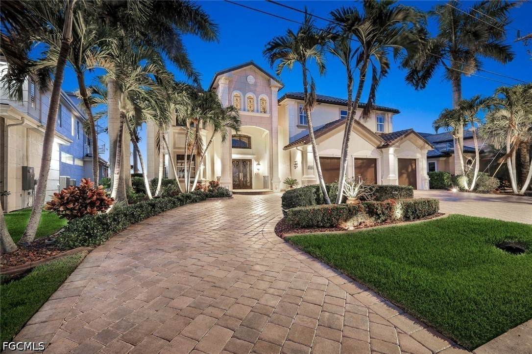 3820 Surfside Boulevard - Photo 1