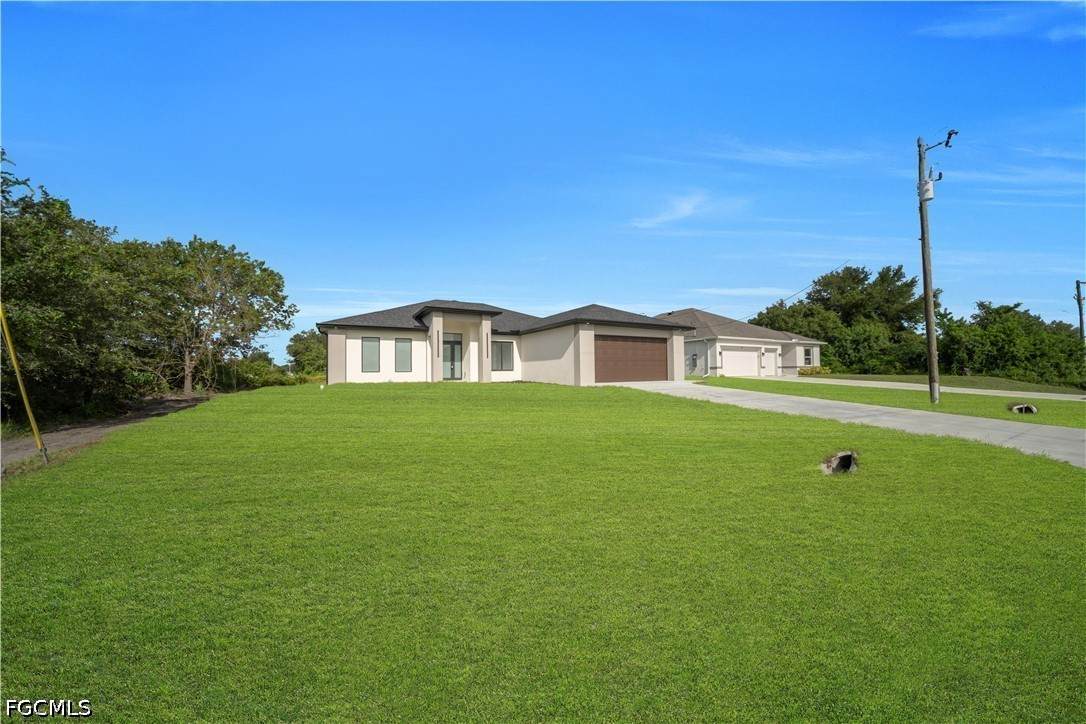2406 Vera Avenue - Photo 1