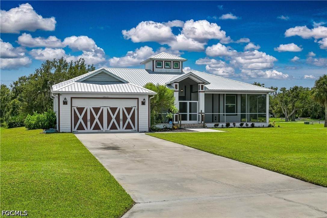 18111 Riverchase Court - Photo 1