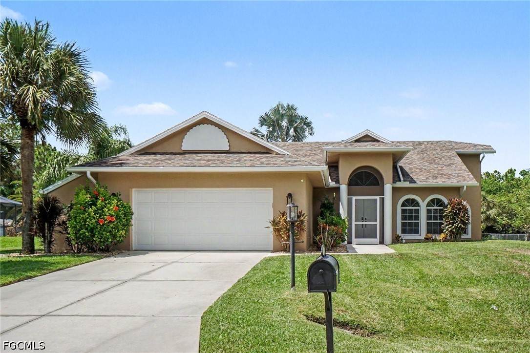 405 Poinsettia Avenue - Photo 1