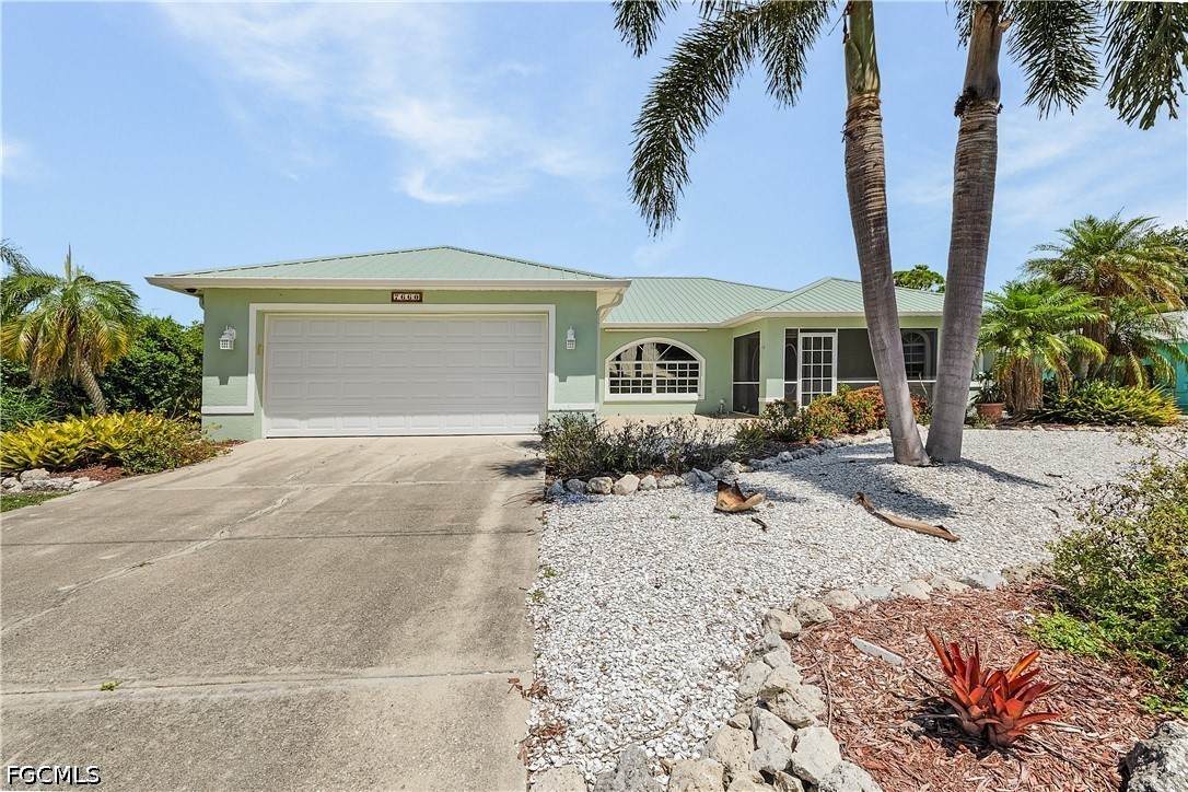 7660 Grande Pine Road - Photo 1