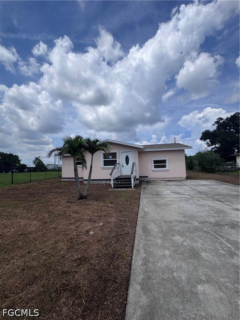 2935 Winona Drive - Photo 1