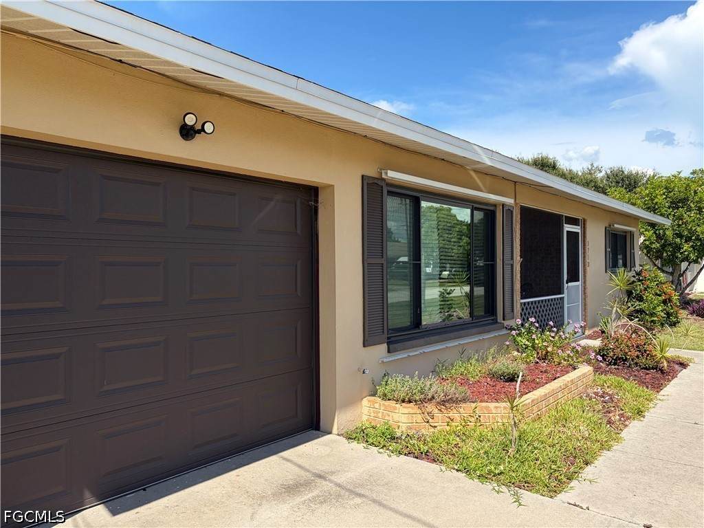 1713 6th Terrace - Photo 1