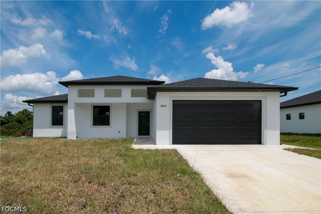 943 Commodore Street - Photo 1