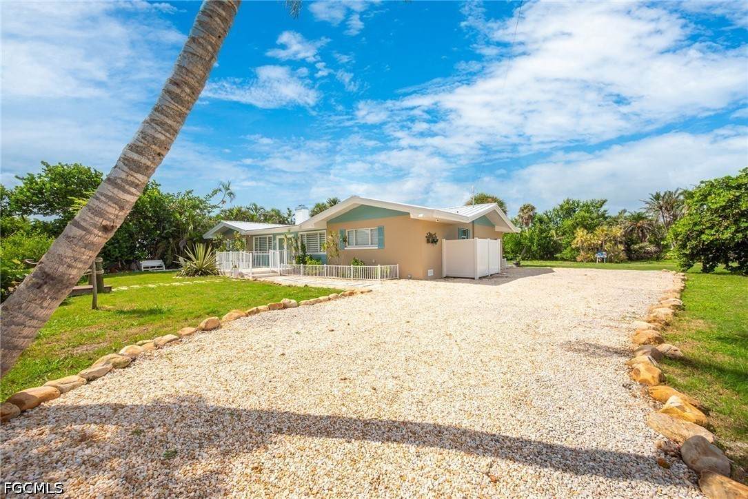 5885 Pine Tree Drive - Photo 1