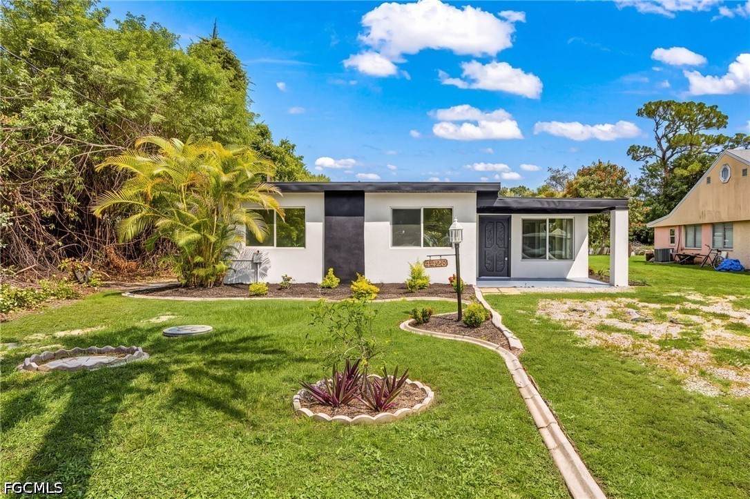 4428 Melbourne Street - Photo 1