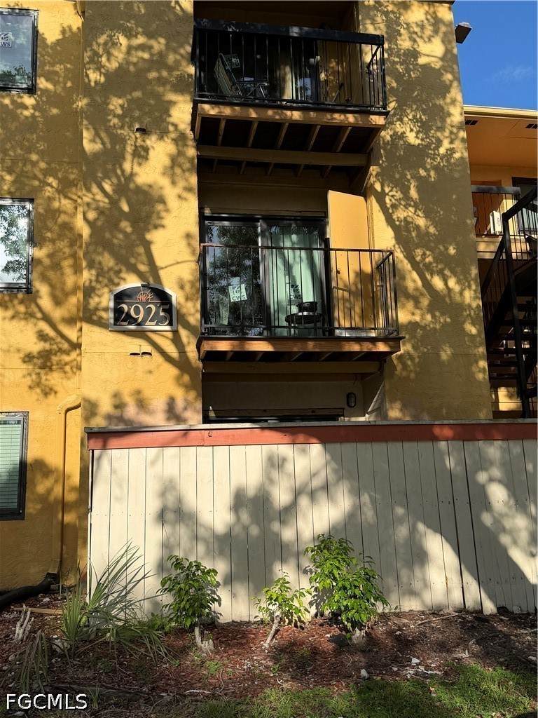 2925 Winkler Avenue - Photo 1